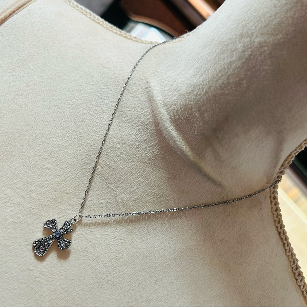 Handcrafted vintage heavy silver crystal accent cross pendant on chain necklace